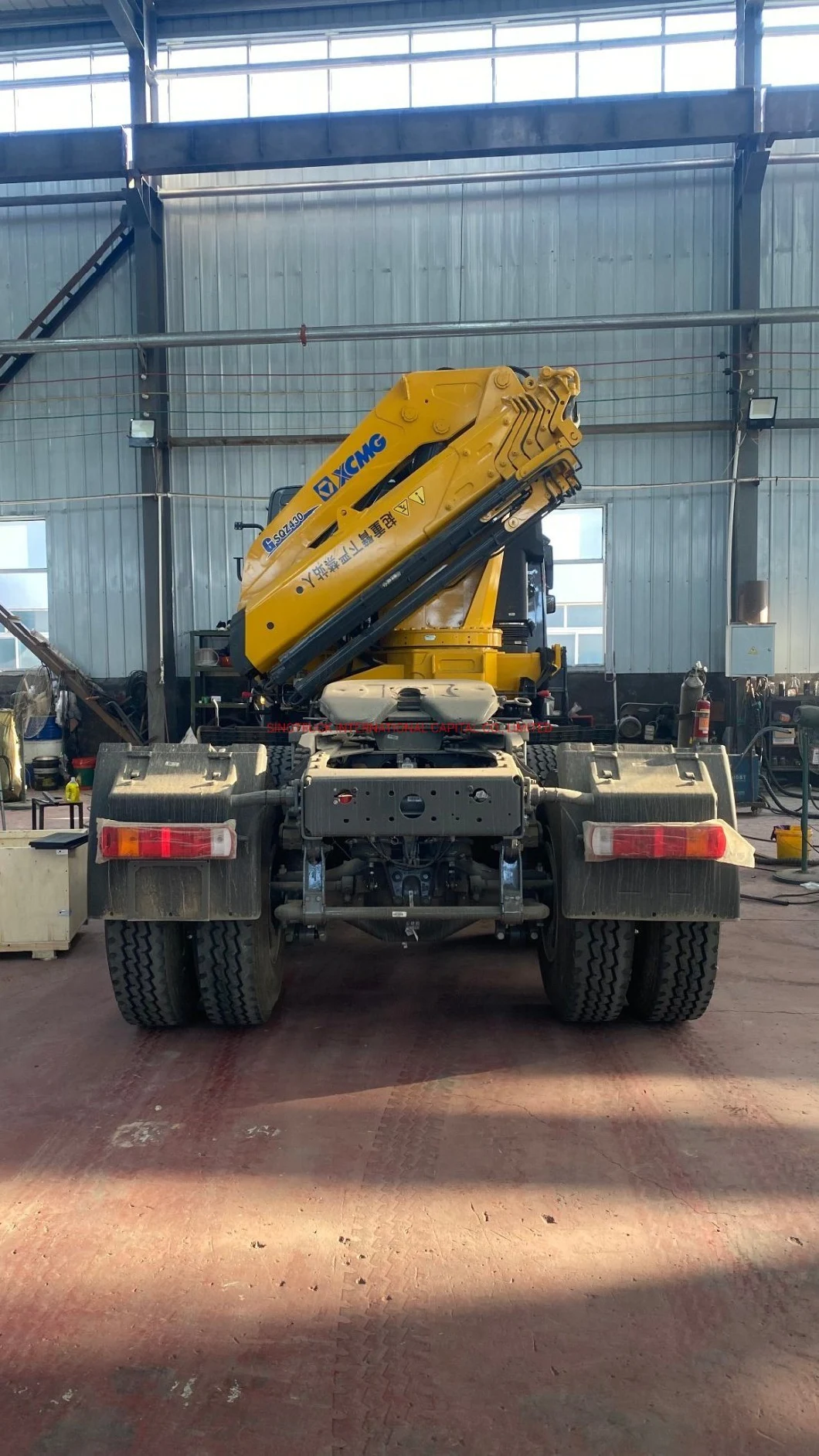 Traction Crane Sinotruk Sinotruk Explosion-Proof Diesel Engine Monorail Crane for Coal Mine, Large Traction, Sufficient Power, Can Lift 48t Hydraulic Support